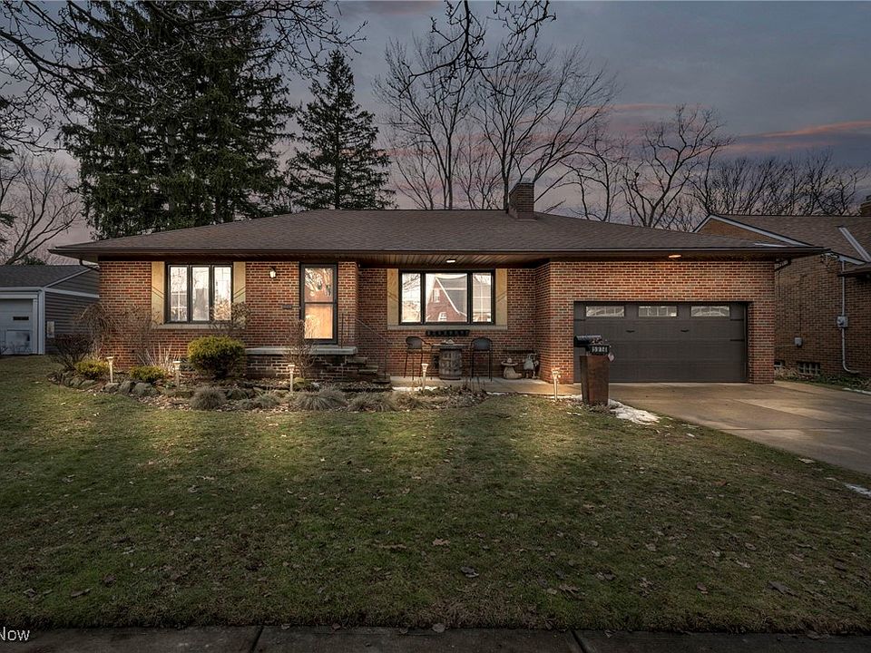 1st image of 5914 Chestnut Hills Dr