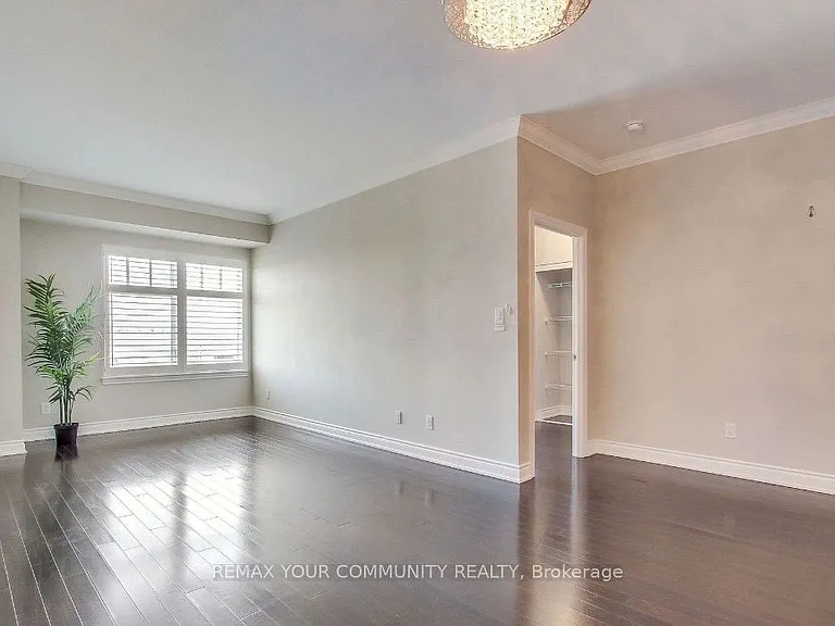 10211 Keele St #211 — Photo 11