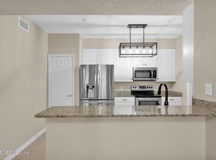 8539 GATE Parkway W #624, Jacksonville, FL 32216