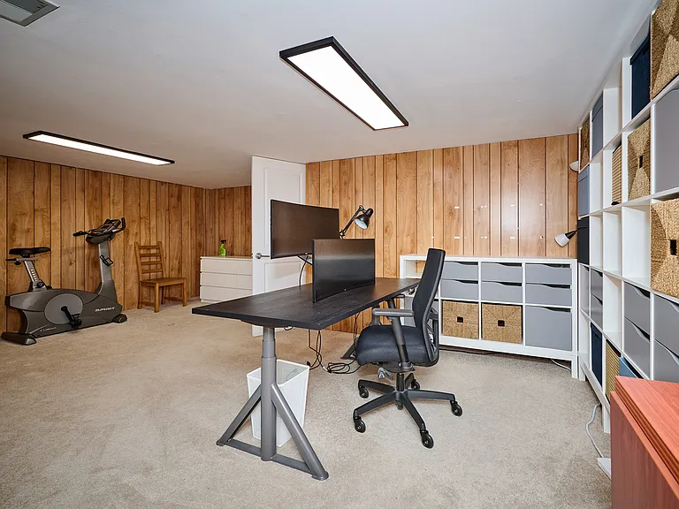 926 N Boxwood Dr #B — Photo 30