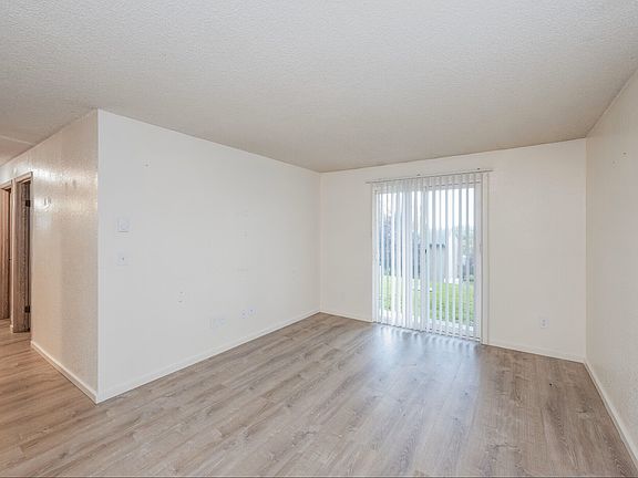 3rd image of 11323 26th Ave S #3204