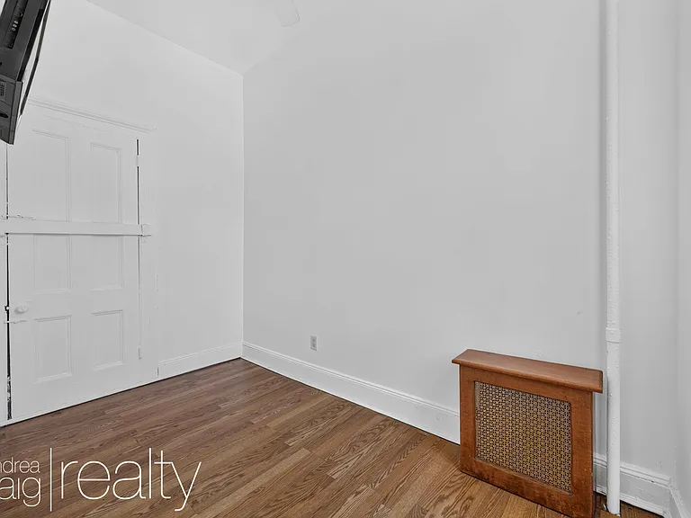353 Smith St #1 — Photo 8