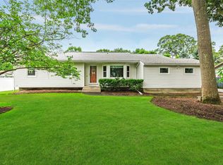 16 Radford Rd, Lake Grove, NY 11755