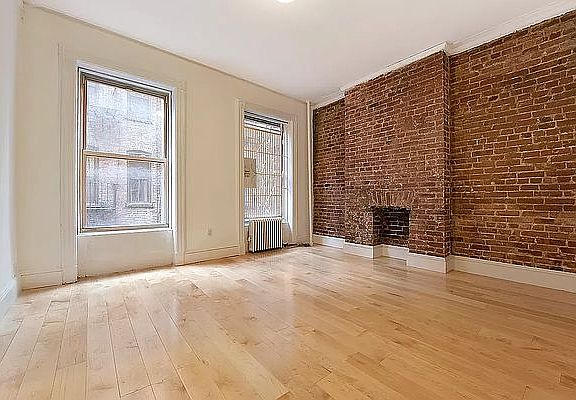 4th image of 43 Jane St APT 2R