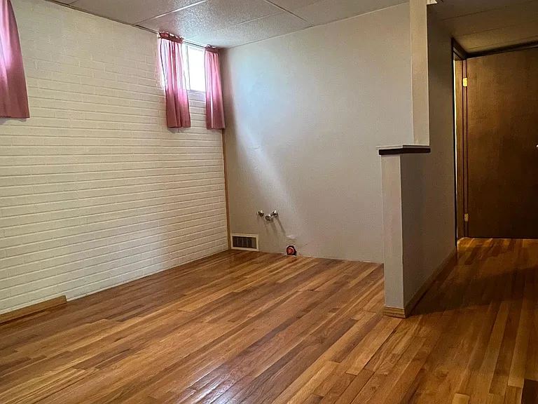 1301 Hill St — Photo 22