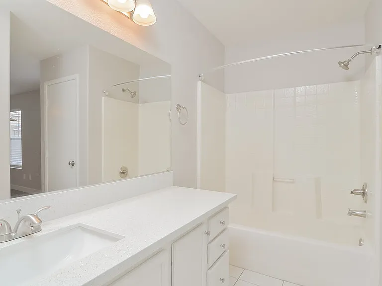 705 Orchid Tree Ln — Photo 17