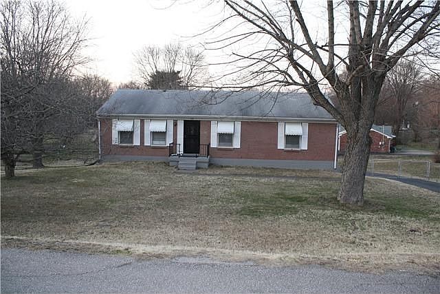 1st image of 117 Chestnut Dr