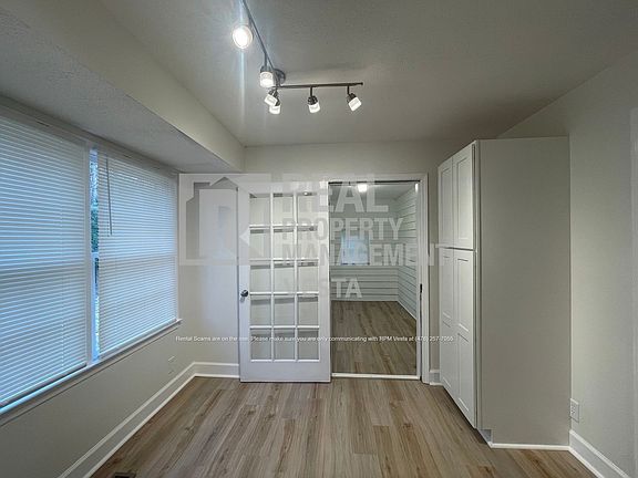 5th image of 2866 Glen Echo Dr