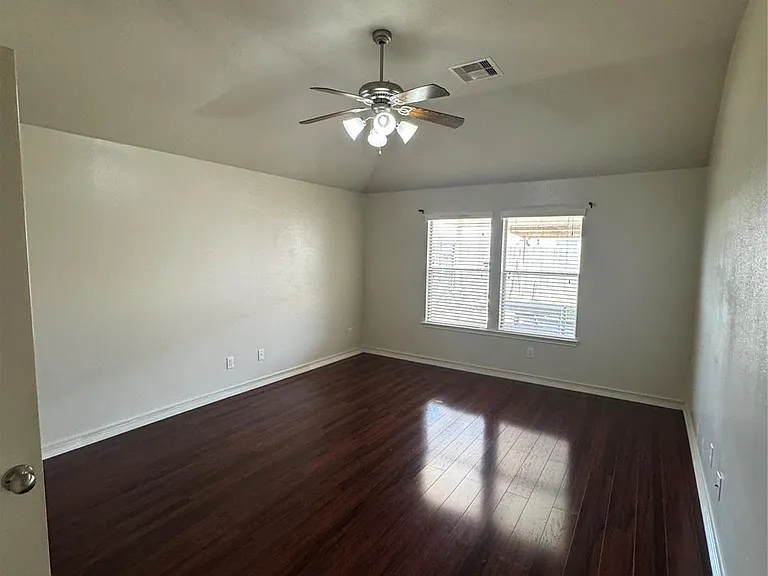 9311 Camelia Crest Ln — Photo 16