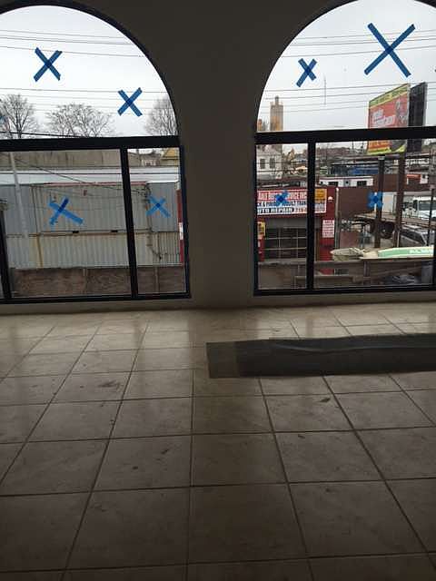 1st image of 14716 South Rd