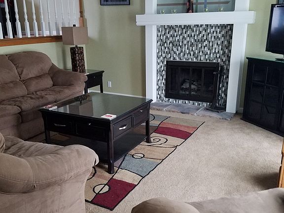 2nd image of 14718 Weir St
