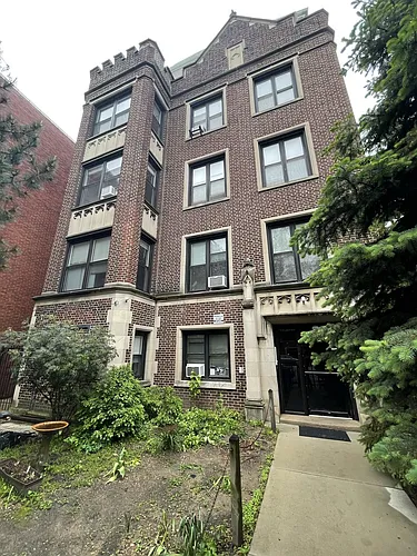 4450 N Ashland Ave Photo 1