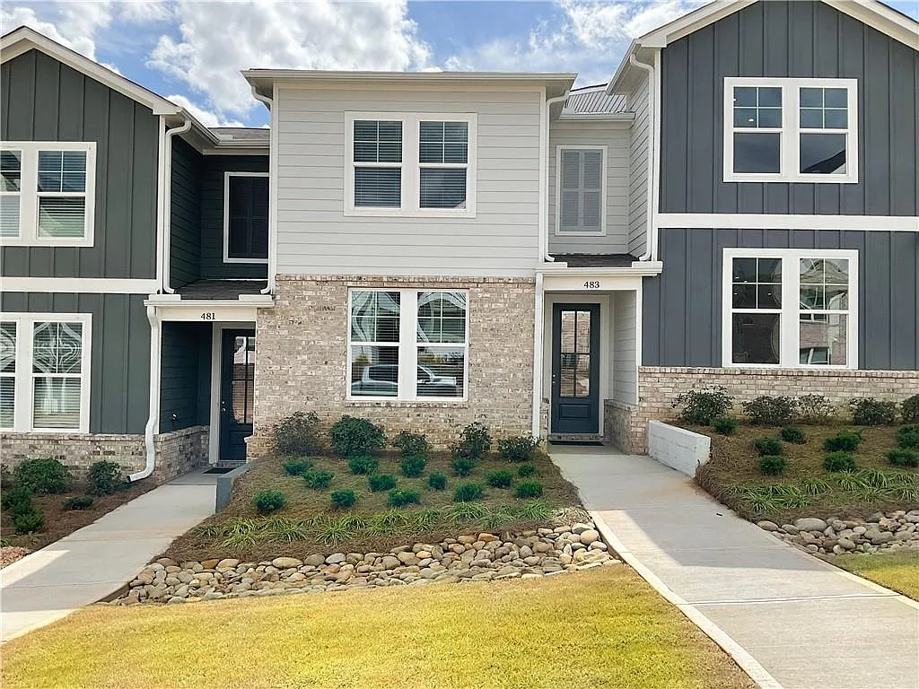 3 bed, 2.5 bath, 1764 sqft, $2,050 — Photo 1