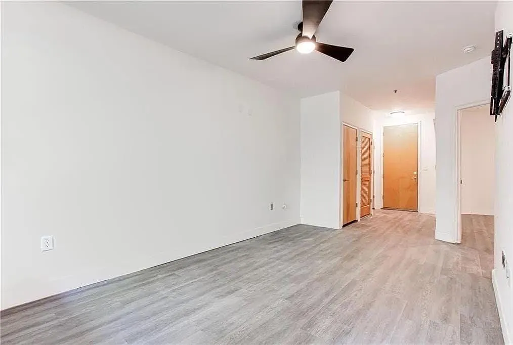 1 bed, 1.0 bath, $1,400 — Photo 3