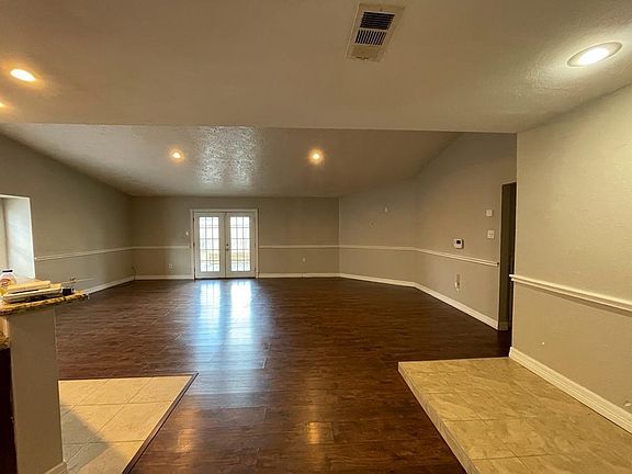 5th image of 9614 Willow Wood Ln
