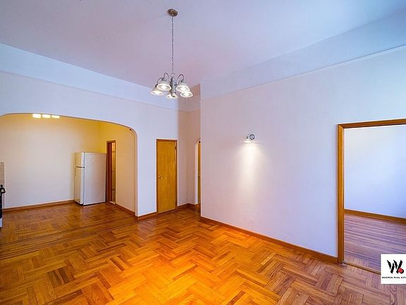 3rd image of 60 E 7th St APT 3