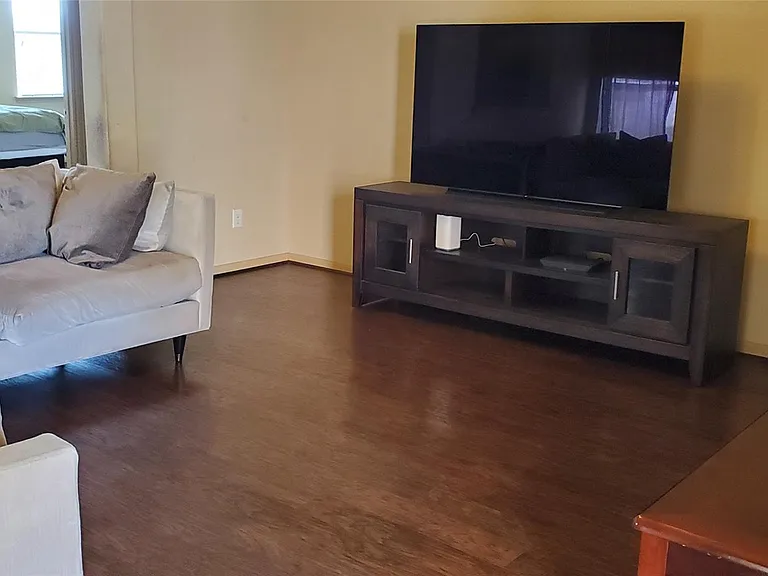 6151 Norwood Meadows Ln — Photo 3
