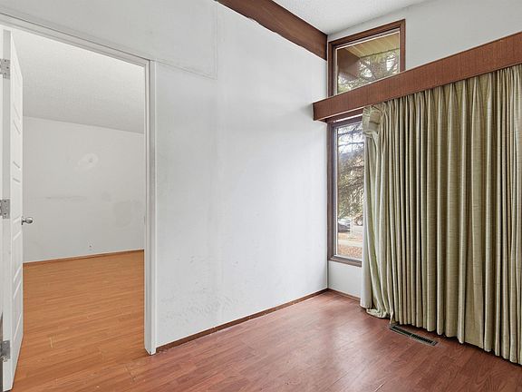 4th image of 11211 77th Ave NW