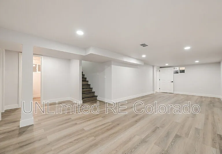 1350 Troy St — Photo 14