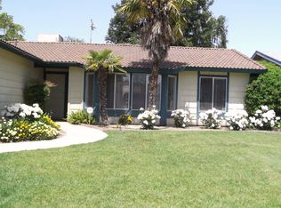 5262 W Sussex Way, Fresno, CA 93722