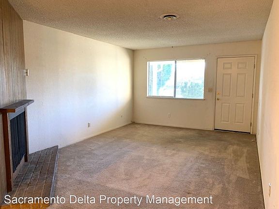 3rd image of 7463 Tierra Way