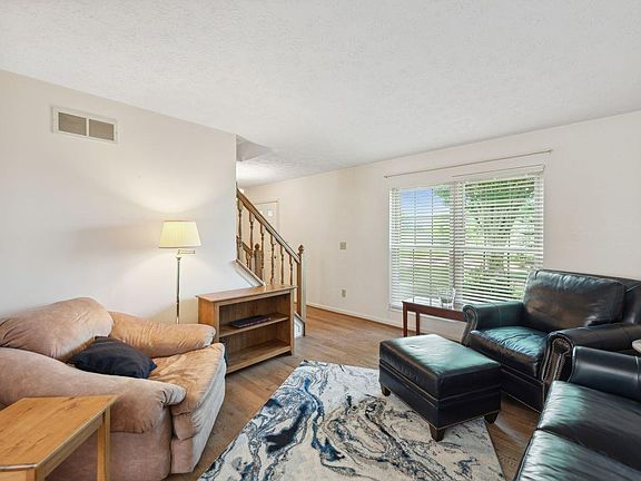 3rd image of 6276 Mere Dr