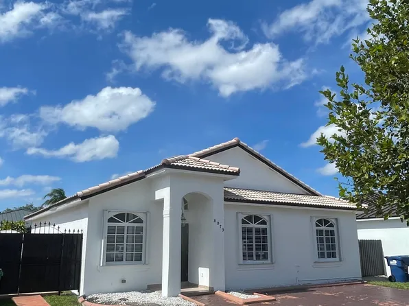 8973 NW 145th St, Miami Lakes, FL 33018