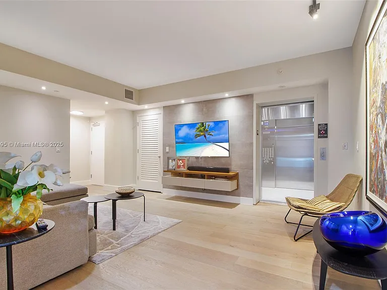 1010 Brickell Ave #3105 — Photo 4