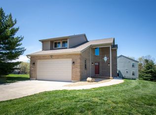 8165 Valley Crossing Dr, Cincinnati, OH 45247