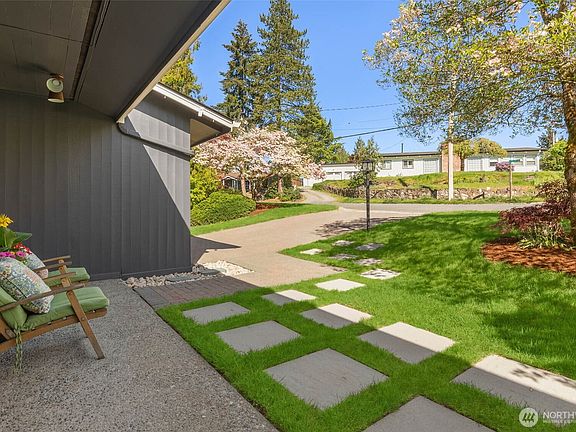 3rd image of 6311 121 Avenue SE