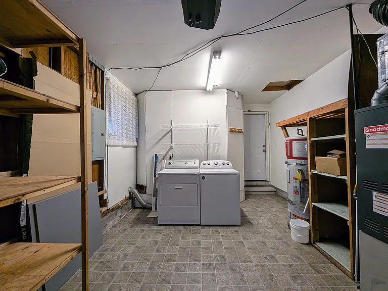 2200 S 292nd St — Photo 31