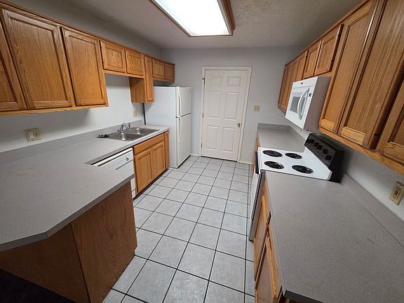 2nd image of 906 S Dallas Ave #1-1194