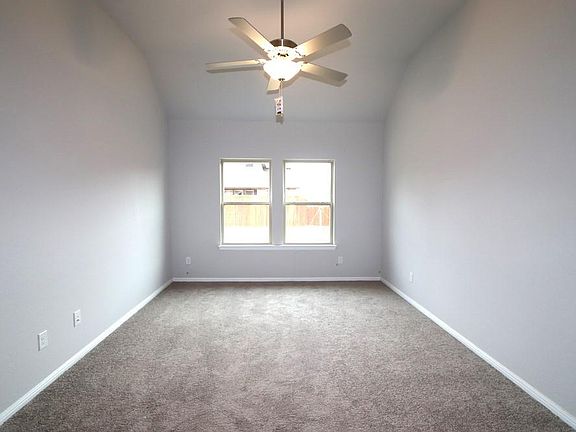 3rd image of 3304 Puffin Ln