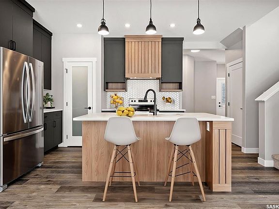 2nd image of 3040 Dumont Way