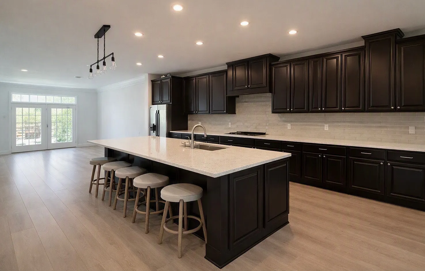 4 bed, 3.5 bath, 3201 sqft, $3,500 — Photo 2