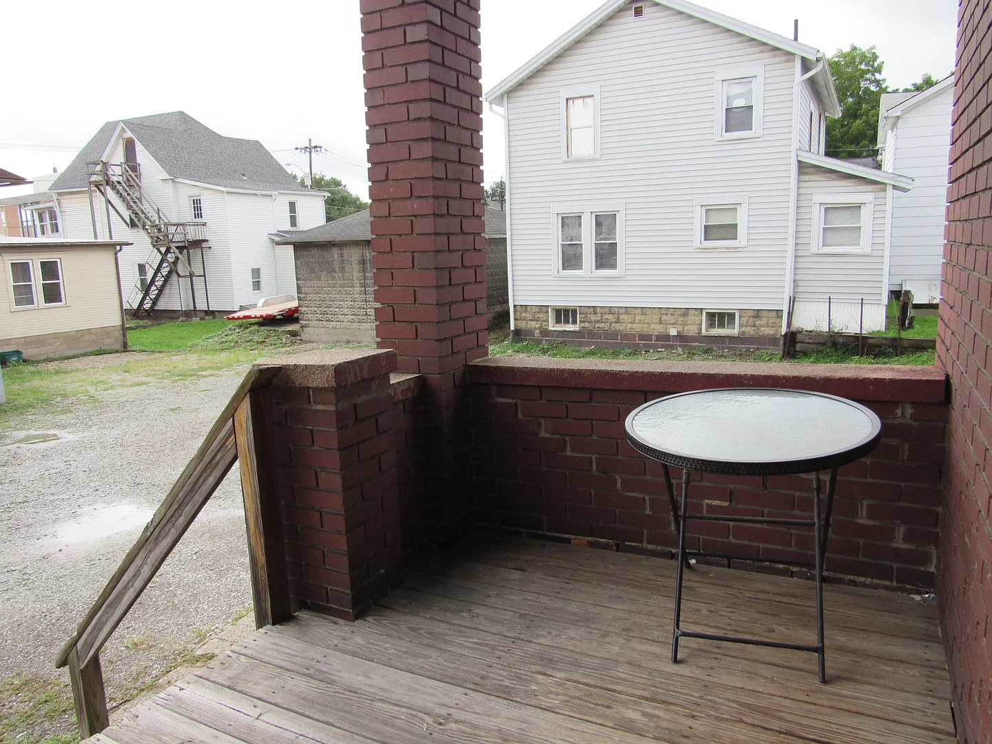 720-722 Klondyke Ave — Photo 1