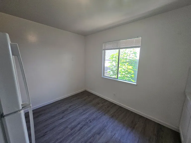 2615 D St #6 — Photo 7