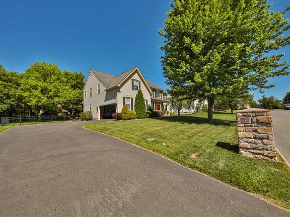 3rd image of 2338 Katie Ct