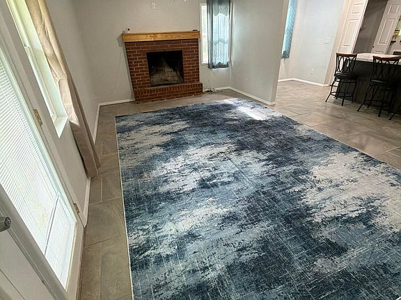 3rd image of 4065 DELLWOOD Avenue