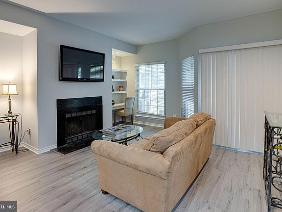 5th image of 12163 Penderview Ter APT 1003