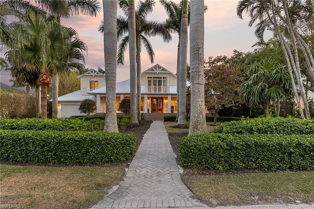 5 bed, 5.5 bath, 5145 sqft, $70,000 — Photo 1