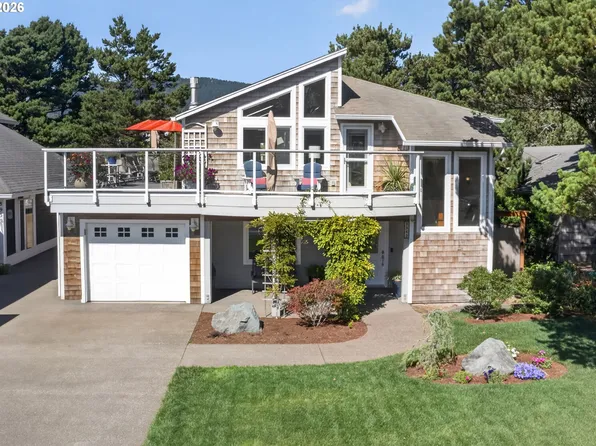 8960 Chinook Ln, Manzanita, OR 97130