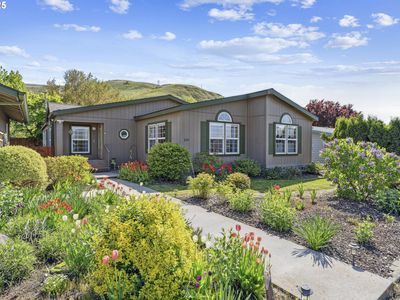 2410 E 18th St, The Dalles, OR, 97058