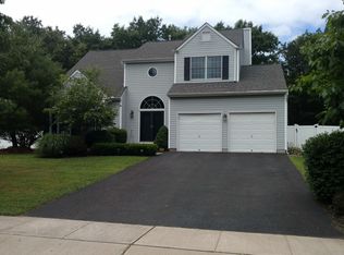 223 Brittany Ln, Toms River, NJ 08755