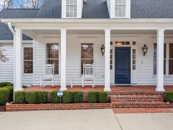 321 Nottingham Dr, Chapel Hill, NC 27517