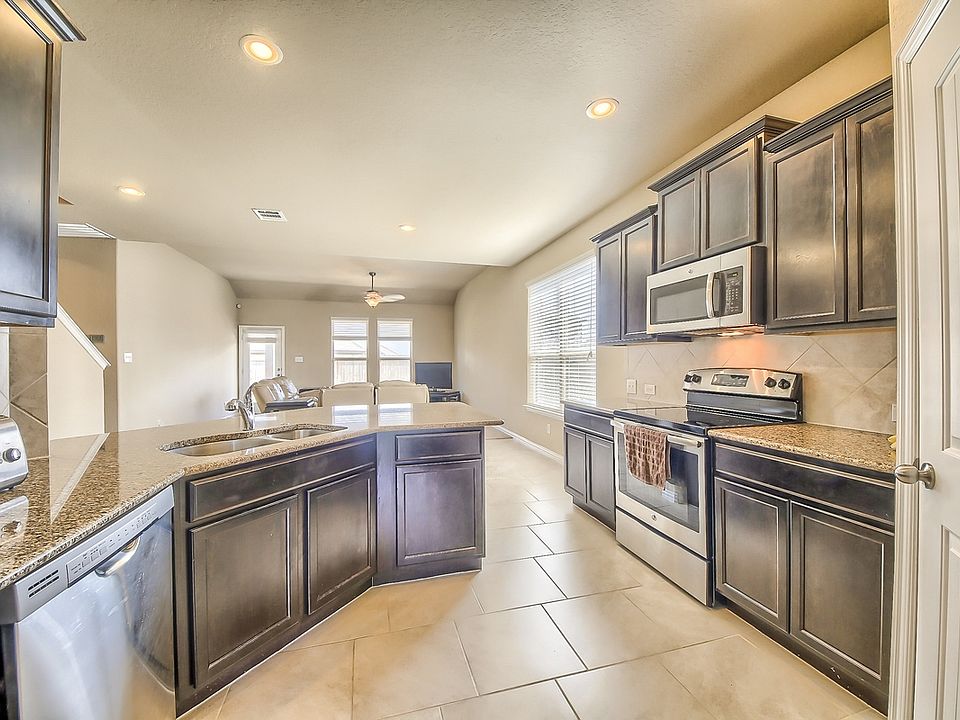 1st image of 1927 Jamie Ln