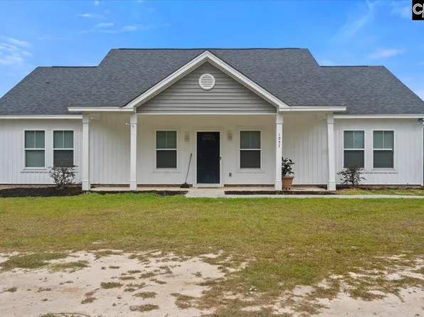 1957 Lake Elliott Cir, Cassatt, SC 29032