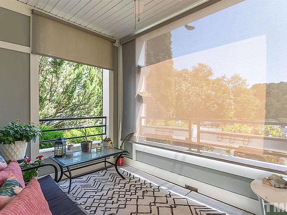 3rd image of 401 Finsbury St APT 101