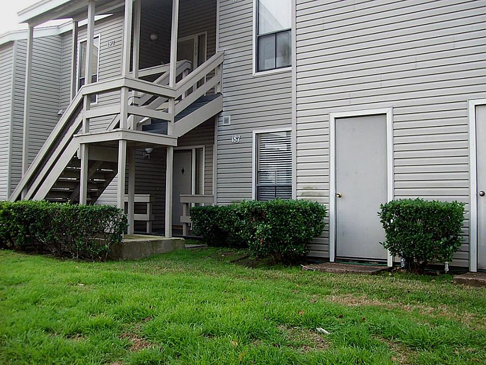 1st image of 187 April Point Dr N #187