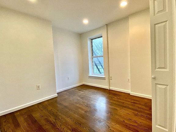 5th image of 321 4th Ave #3A
